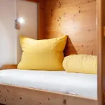 Zellner 4 Und 5 Und 9 Lägenhet *