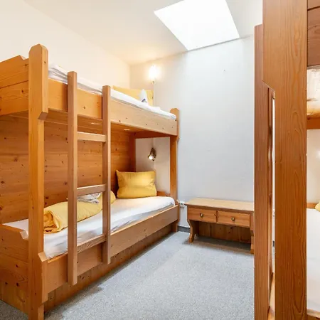 Zellner 4 Und 5 Und 9 Apartment