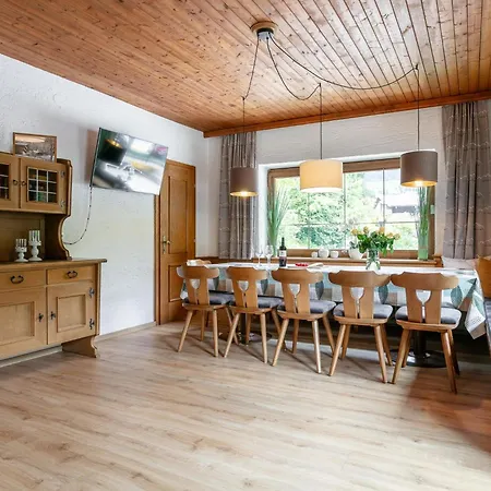 Zellner 4 Und 5 Und 9 Apartment